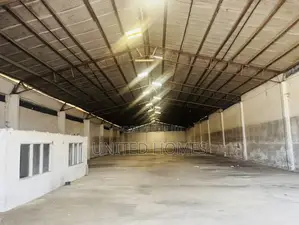Dzorwulu 1300 Square Meter Warehouse for Rent