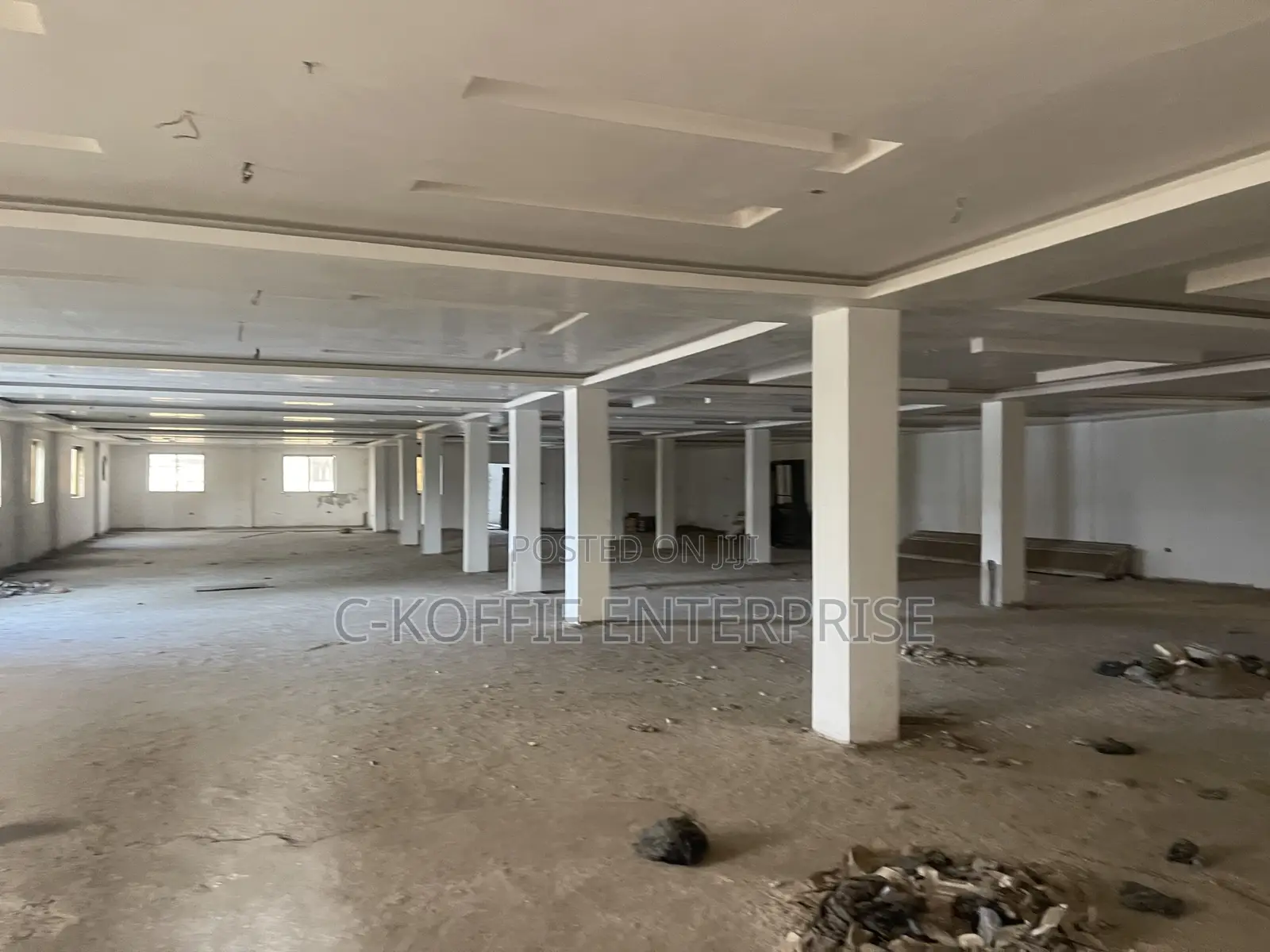 850 SQM Office Space at Spintex