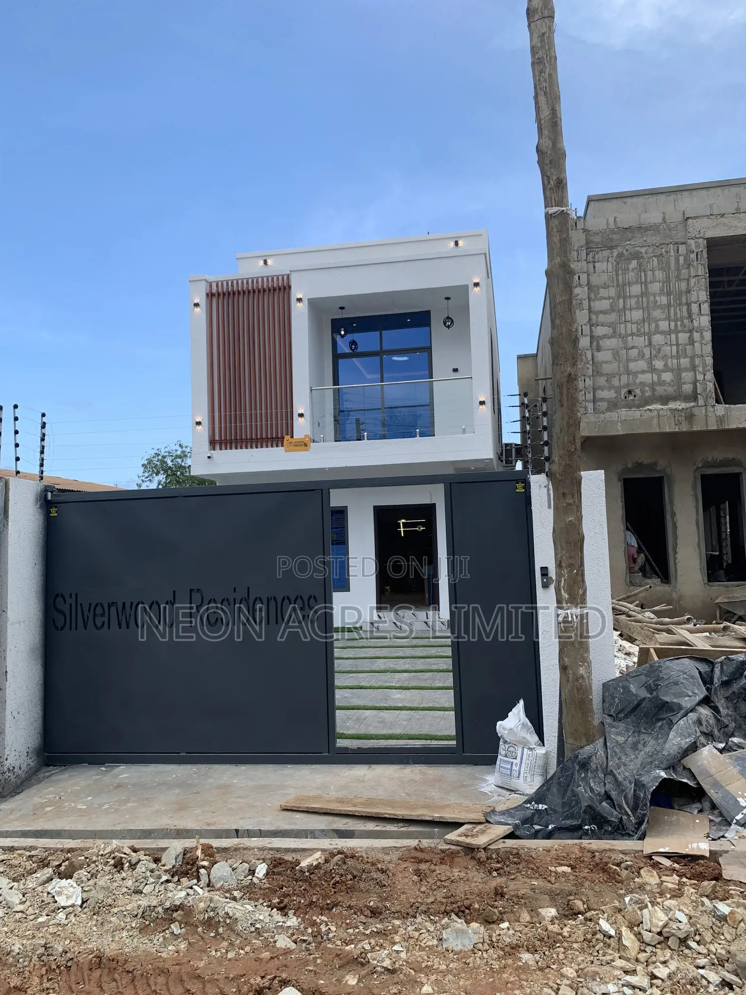 4bdrm House in Silverwood Residence, East Legon for sale
