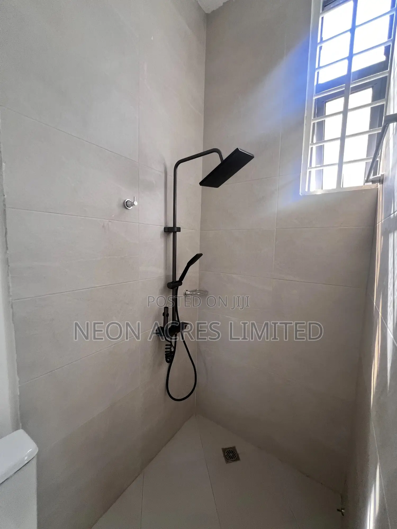 2bdrm House in The Laurels, Adjiriganor for rent