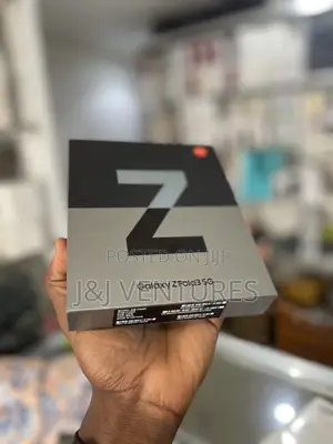 New Samsung Galaxy Z Fold 3 256 GB Black