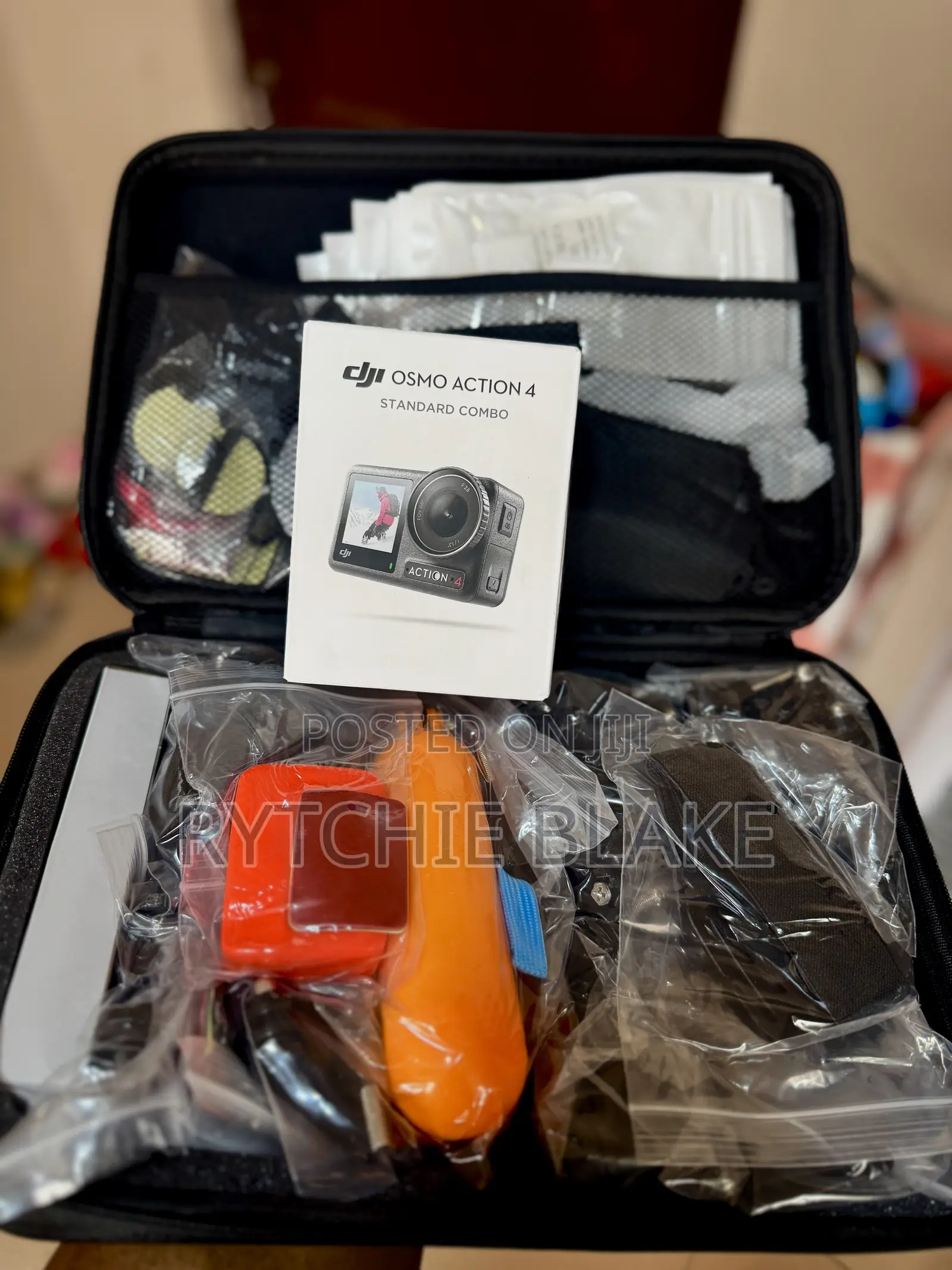 Dji Osmo Action 4 Camera With 216 Accesorie Pack