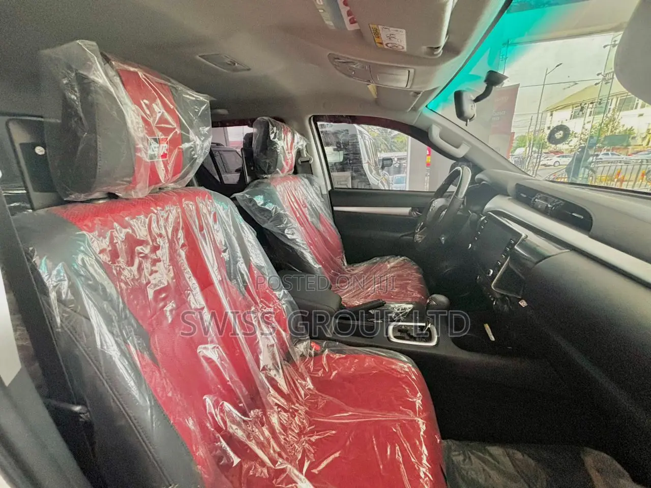New Toyota Hilux 2025 White