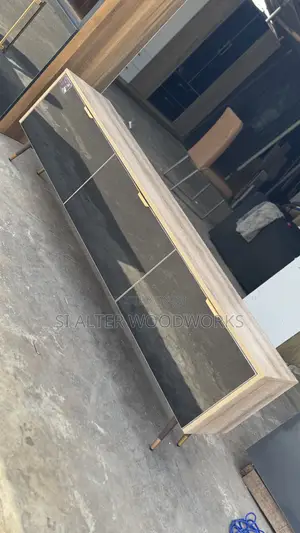 Classic Glossy TV Stand