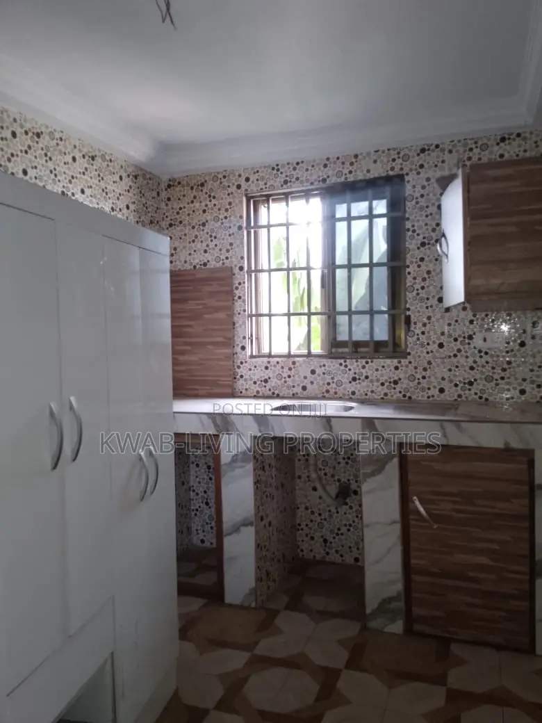 2bdrm Apartment in Housing Down for rent