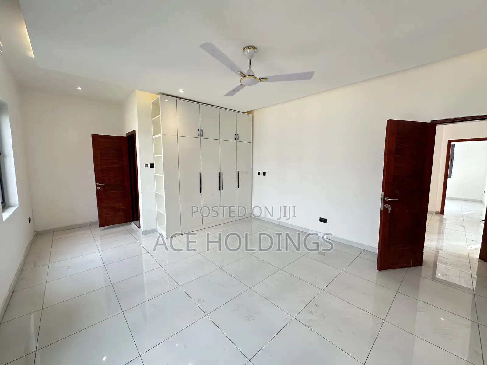 2bdrm Apartment in Adjiringanor, Adjiriganor for rent