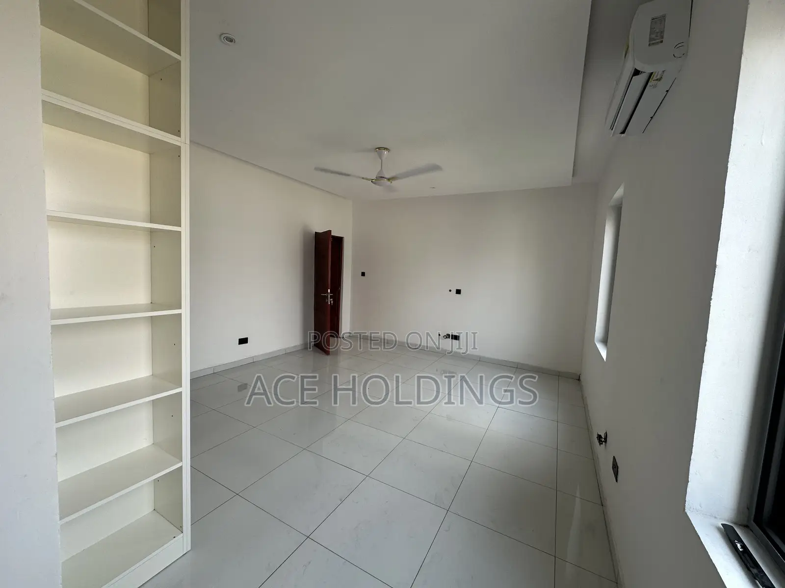 2bdrm Apartment in Adjiringanor, Adjiriganor for rent