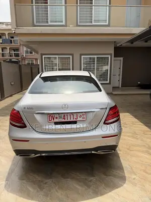 Mercedes-Benz E300 4Matic AWD Sedan (2.0L 4cyl 9A) 2017 Silver
