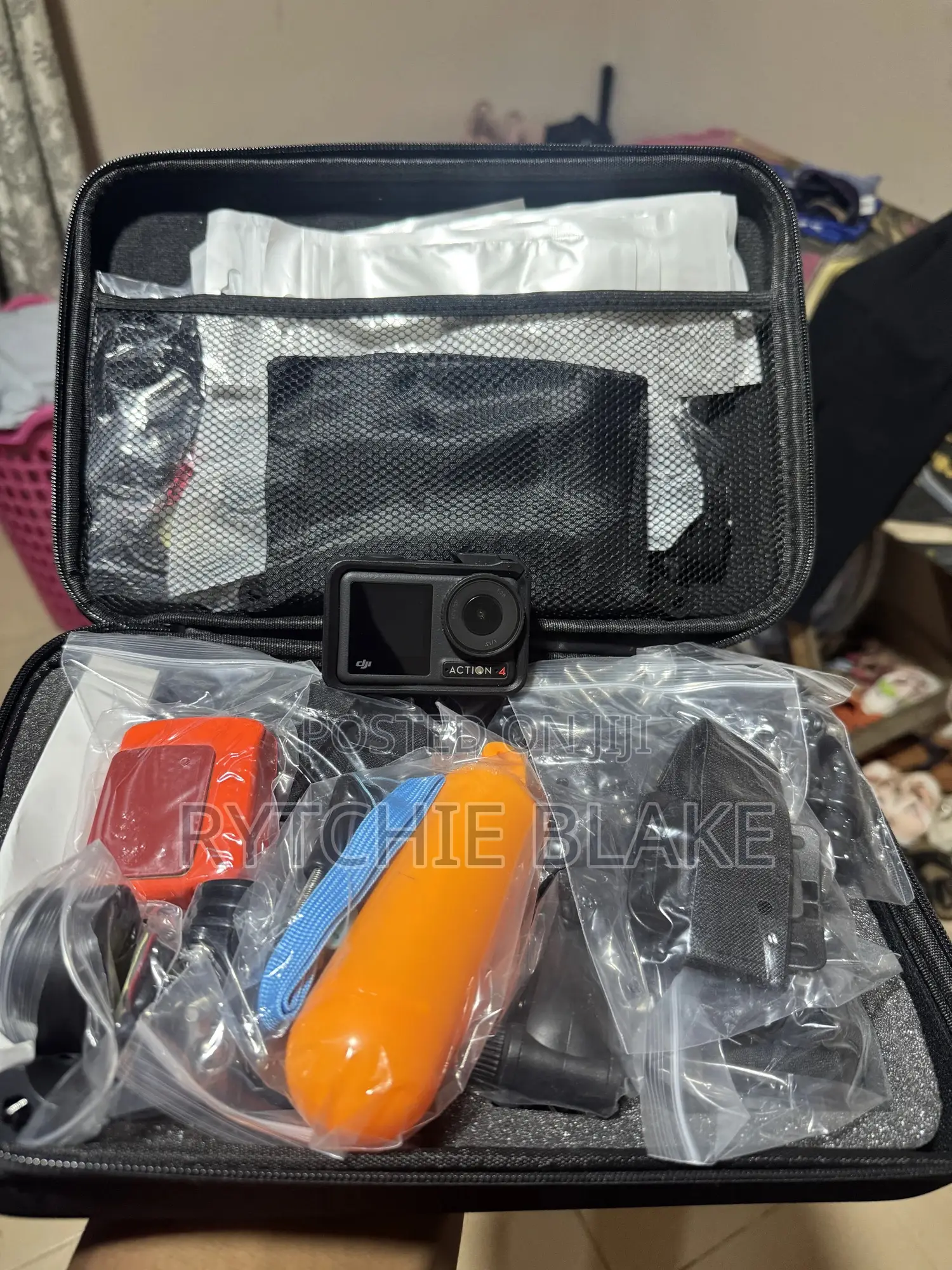 Dji Osmo Action 4 Camera With 216 Accesorie Pack