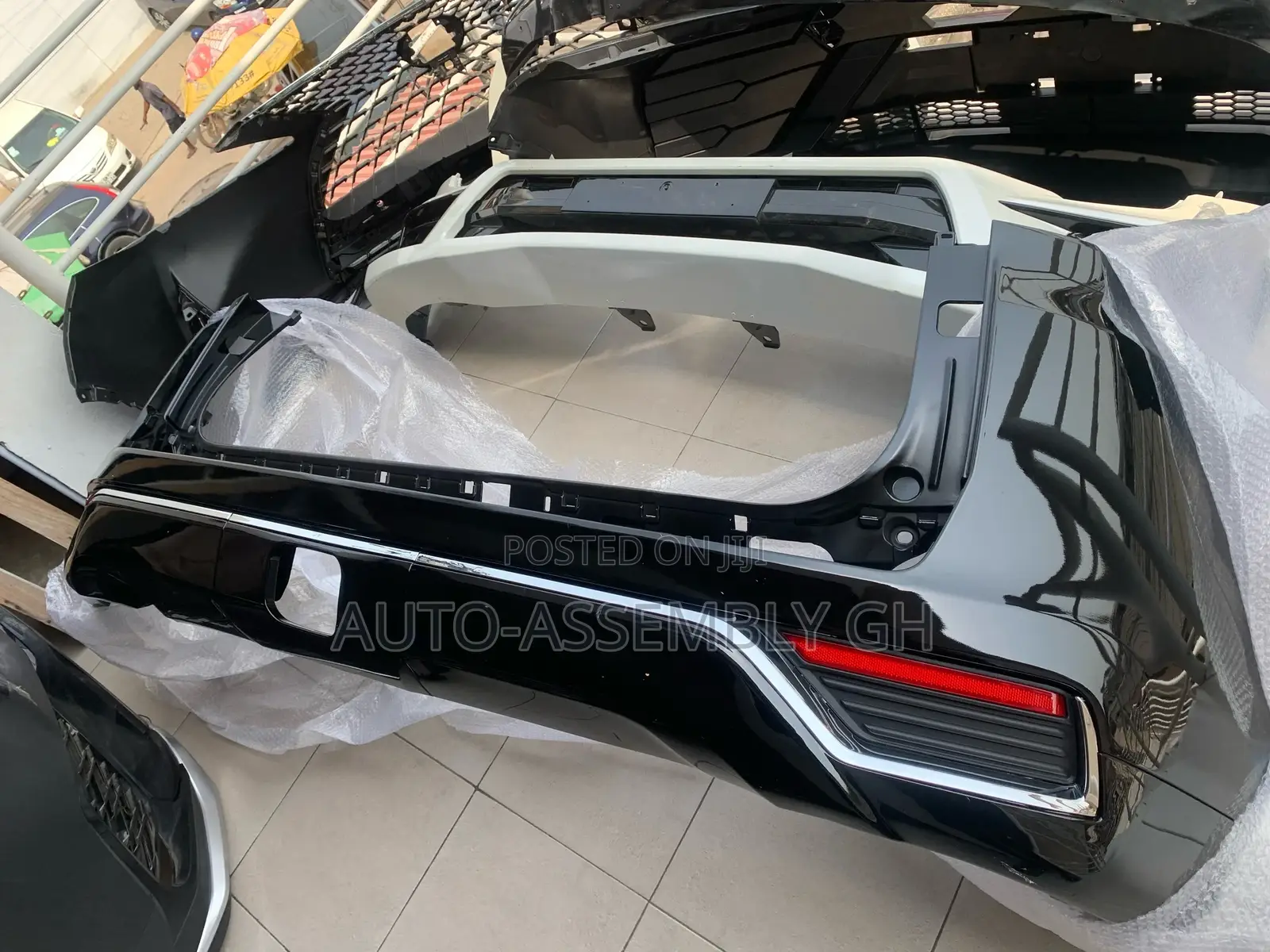 Toyota Land Cruiser 300 Back Bumper