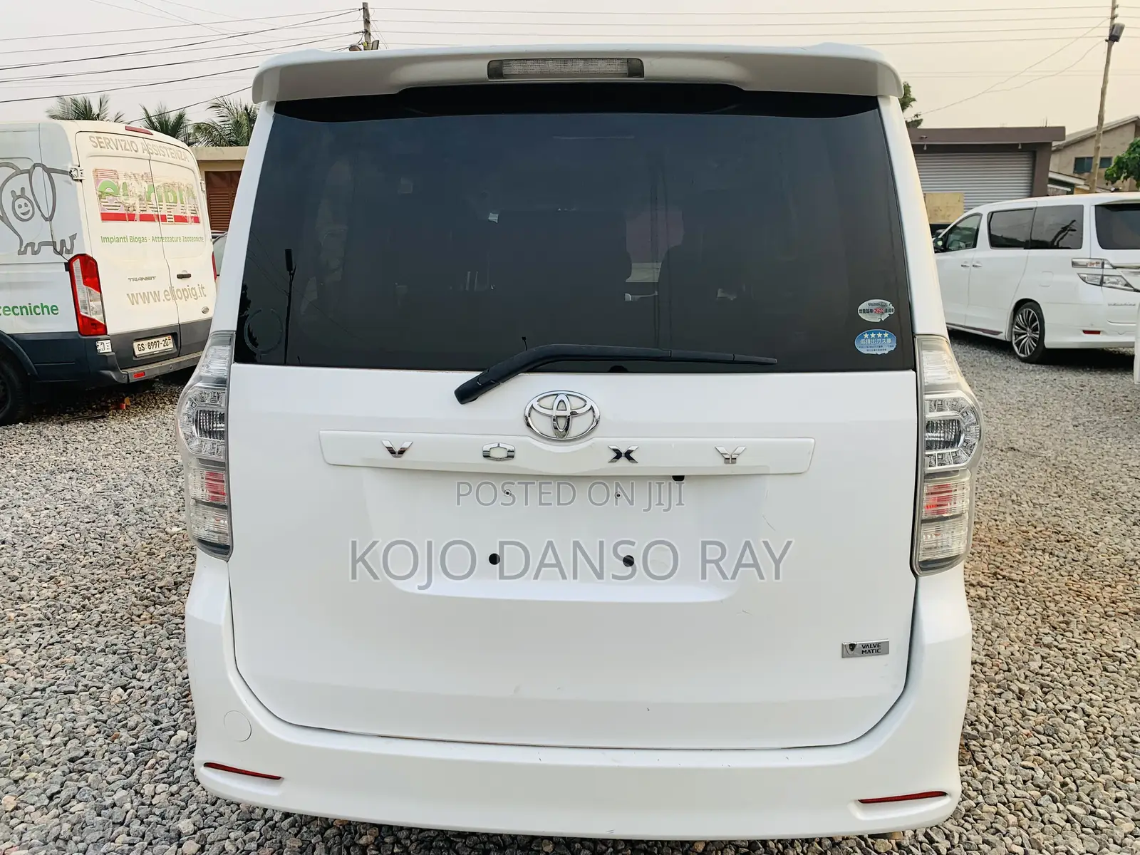 Toyota Voxy 2012 White
