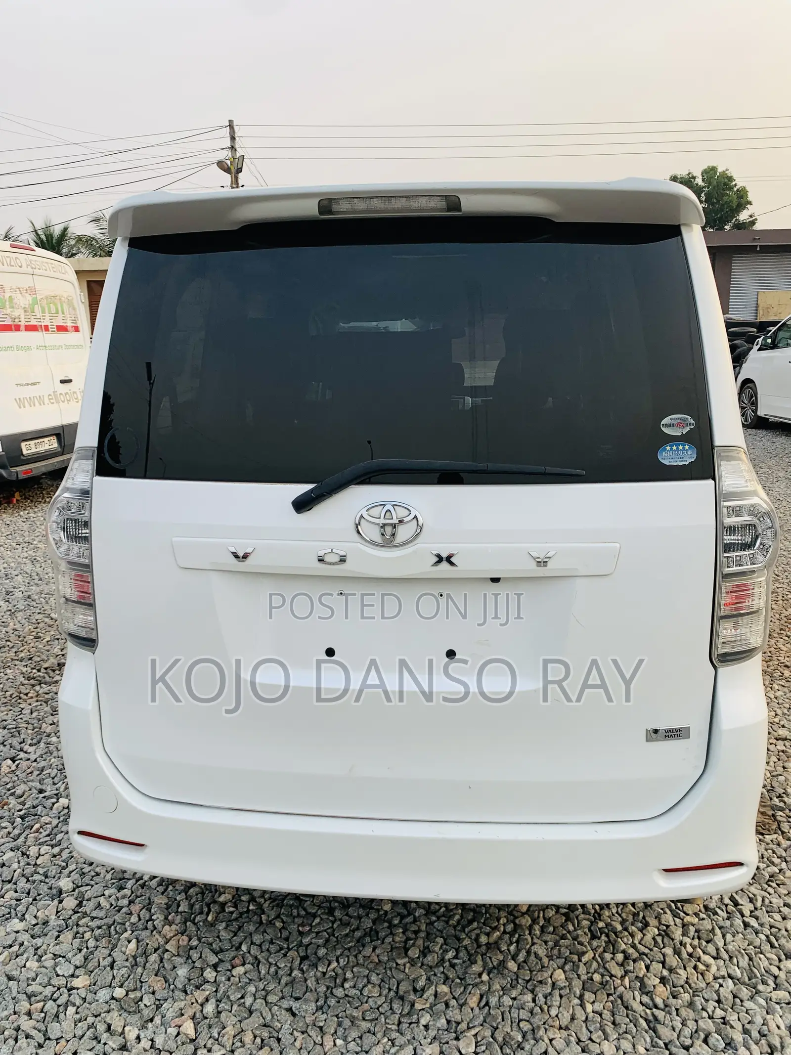 Toyota Voxy 2012 White