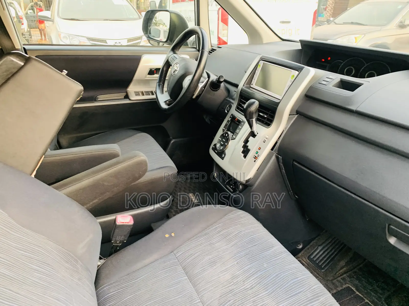 Toyota Voxy 2012 White
