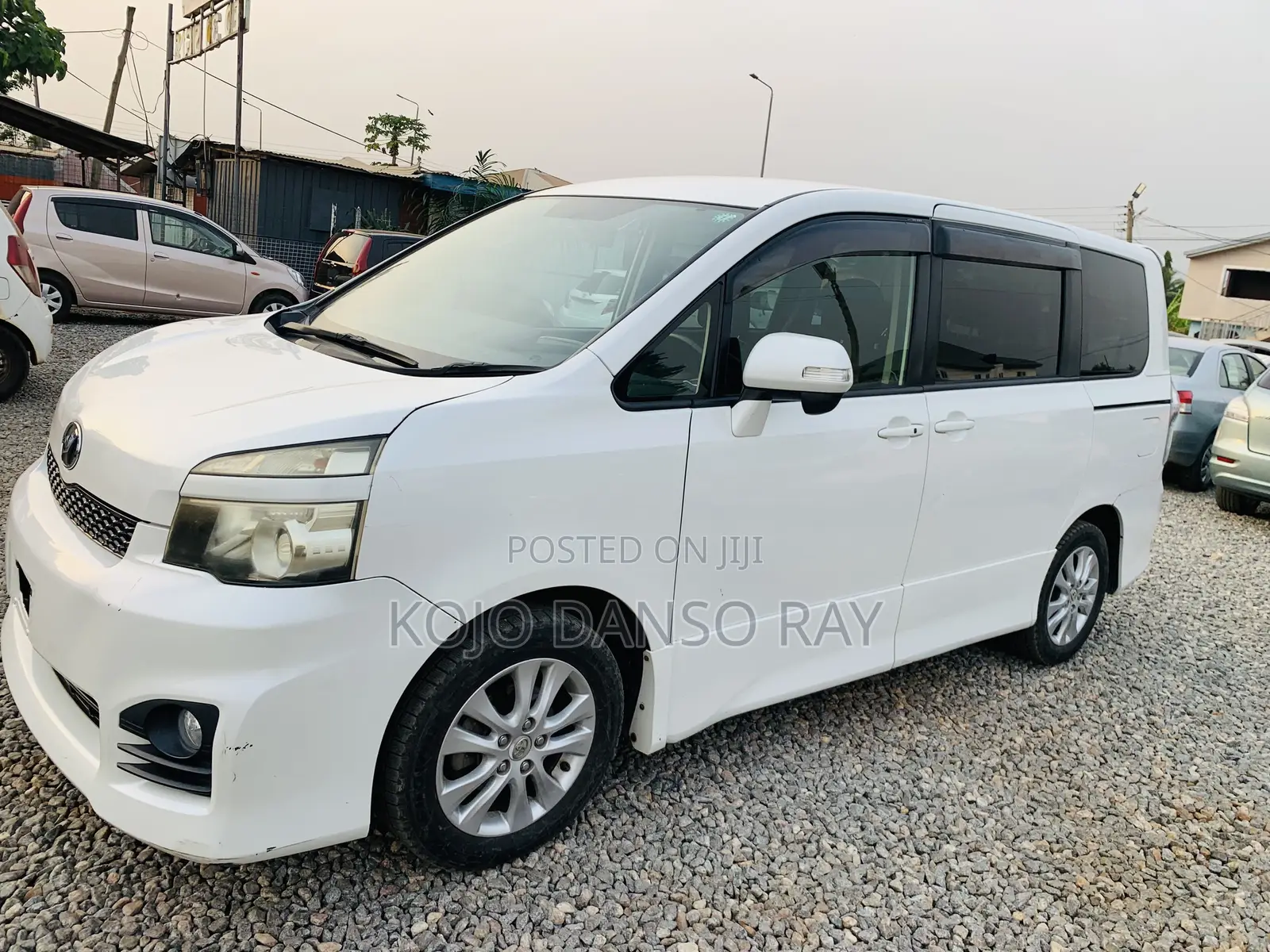 Toyota Voxy 2012 White