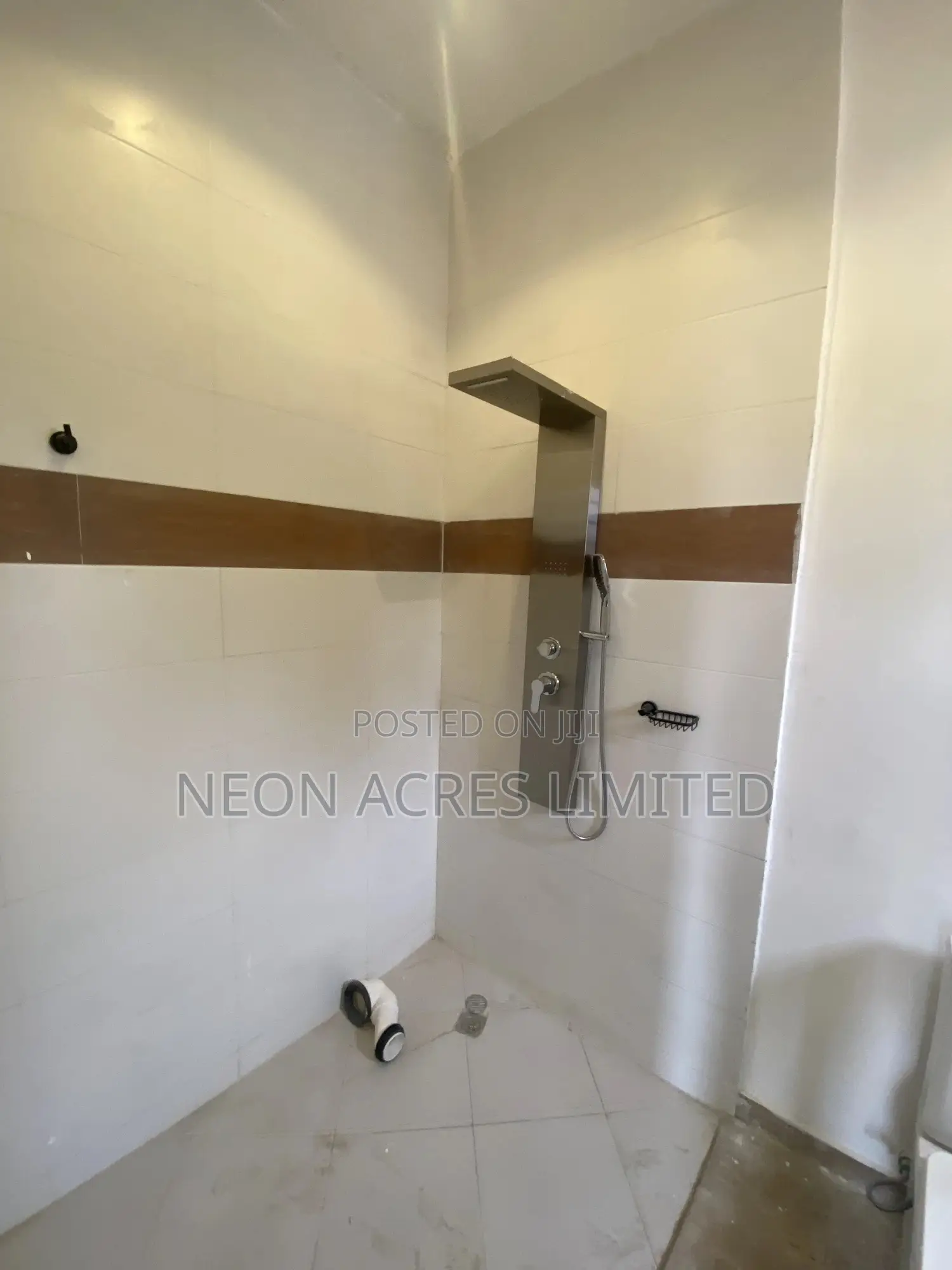 4bdrm House in Plamview Enclave, School Junction for sale