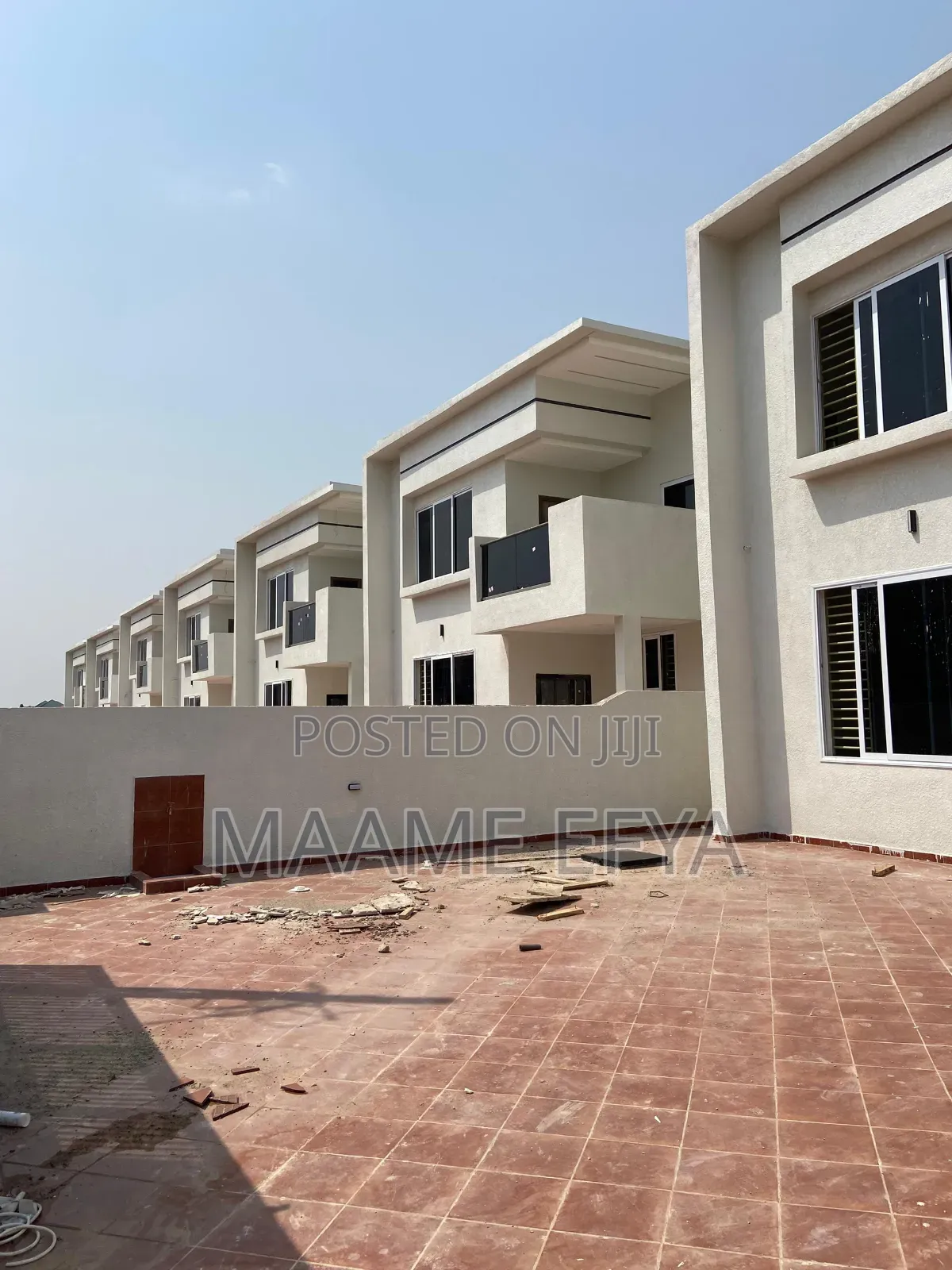 4bdrm House in Lakeside Estate for sale