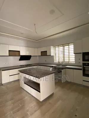 4bdrm House in Lakeside Estate for sale