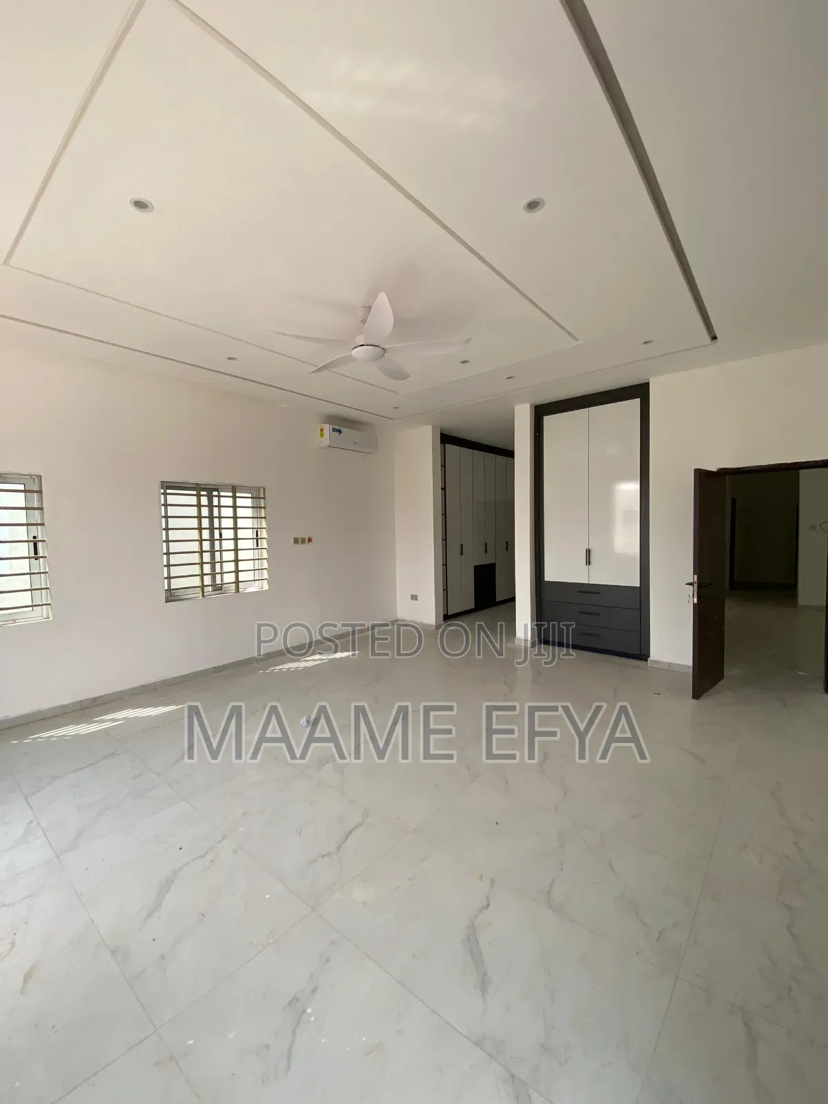 4bdrm House in Lakeside Estate for sale