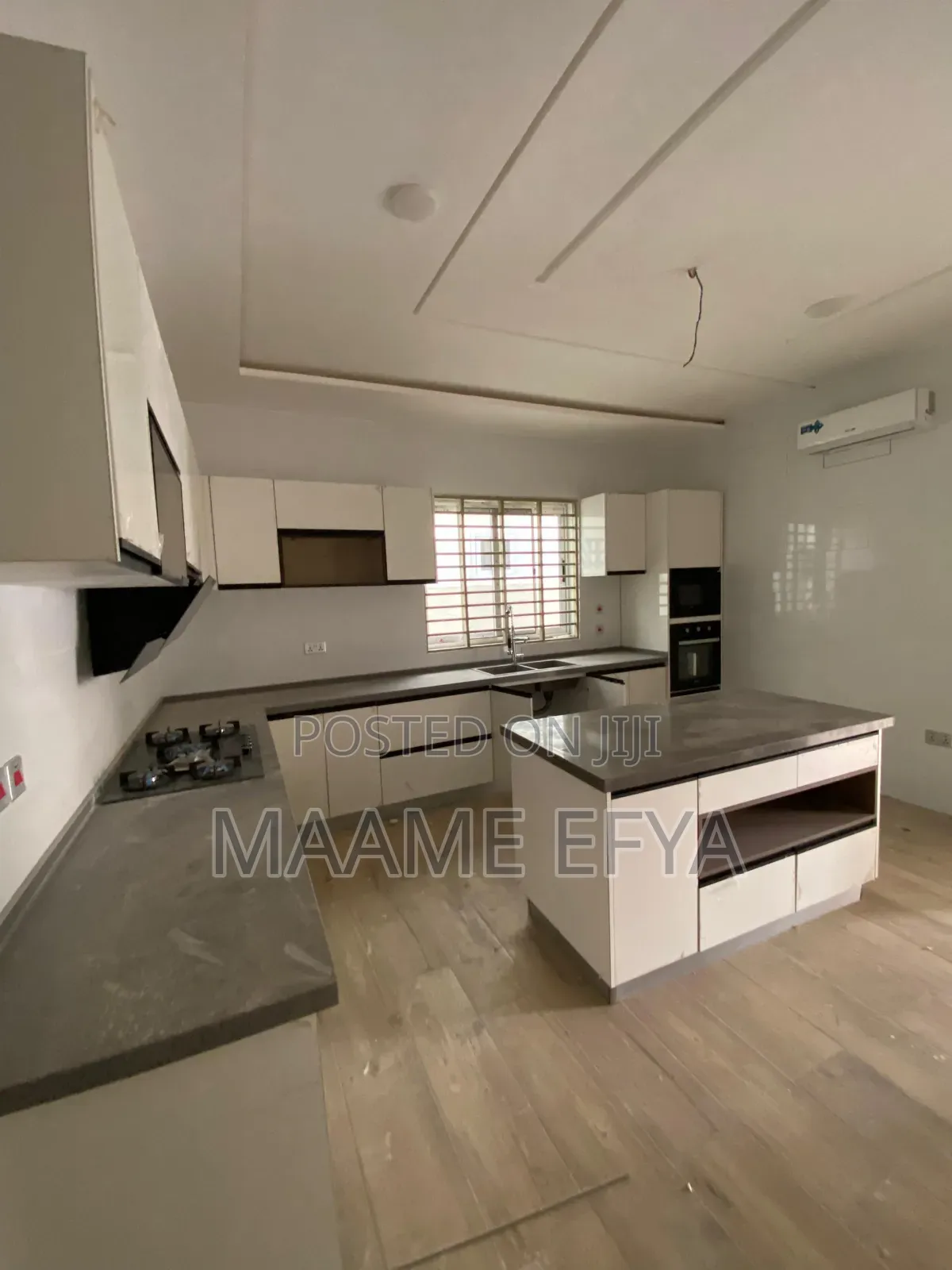 4bdrm House in Lakeside Estate for sale
