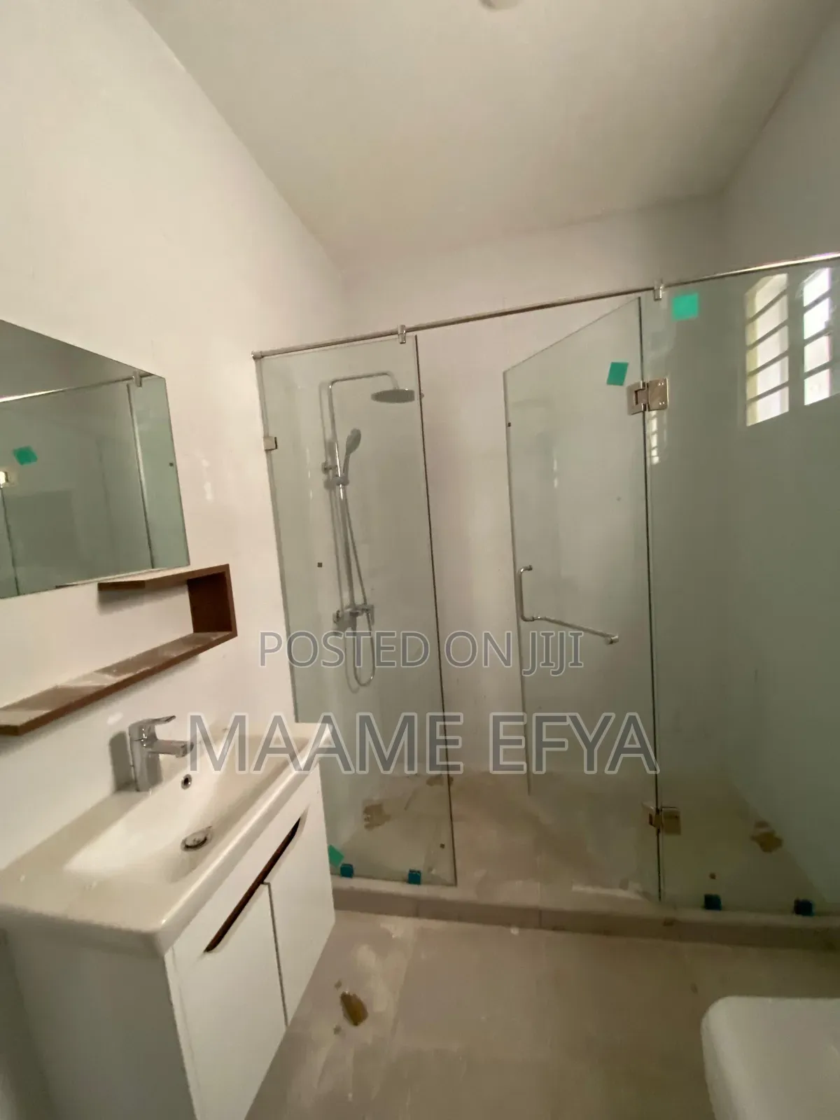 4bdrm House in Lakeside Estate for sale