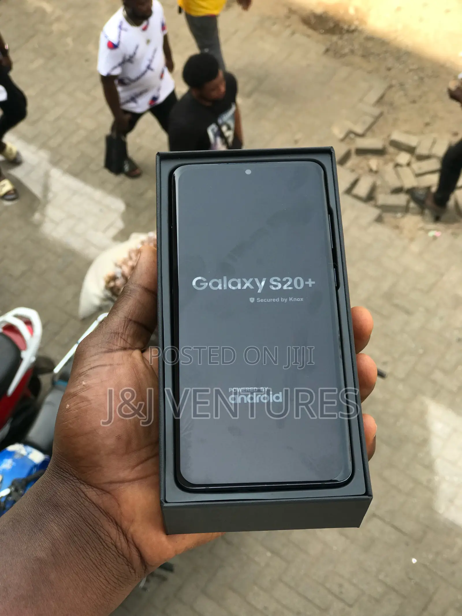 New Samsung Galaxy S20+ 128 GB Silver