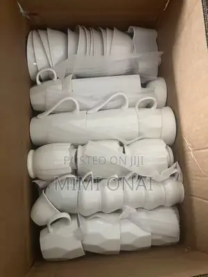 Plates Sets Available On Pre-order. 40-60pcs Per Carton. Mixture