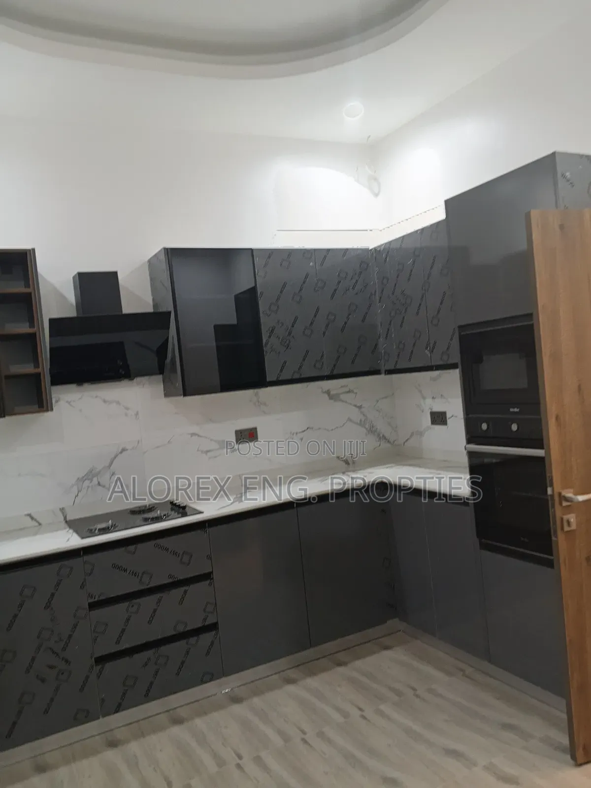 4bdrm House in Com 24, $230,000, Ashaiman Municipal for sale