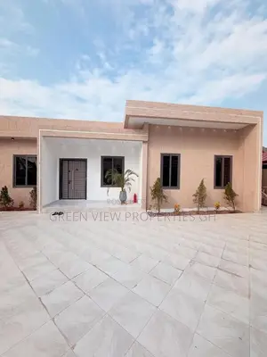 3bdrm House in Lake Side Estate for sale