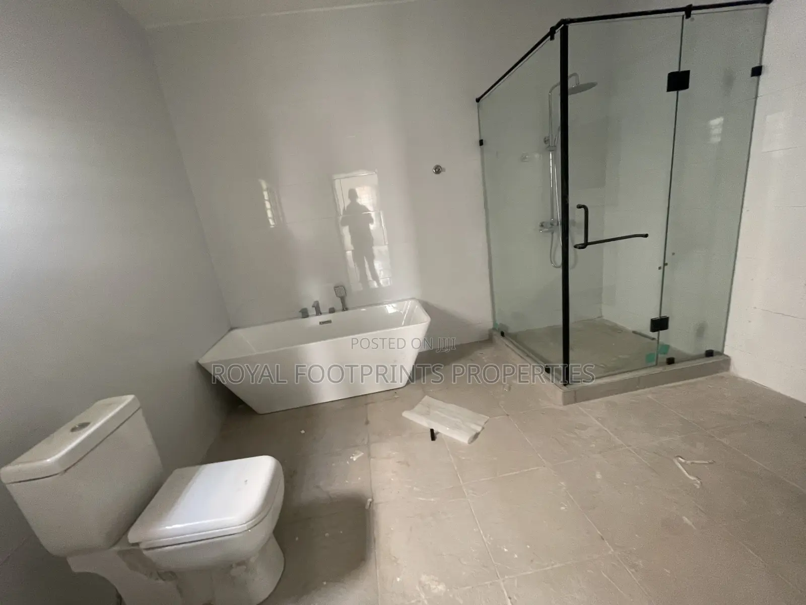4bdrm House in Royal Footprints, Ashaley Botwe for sale