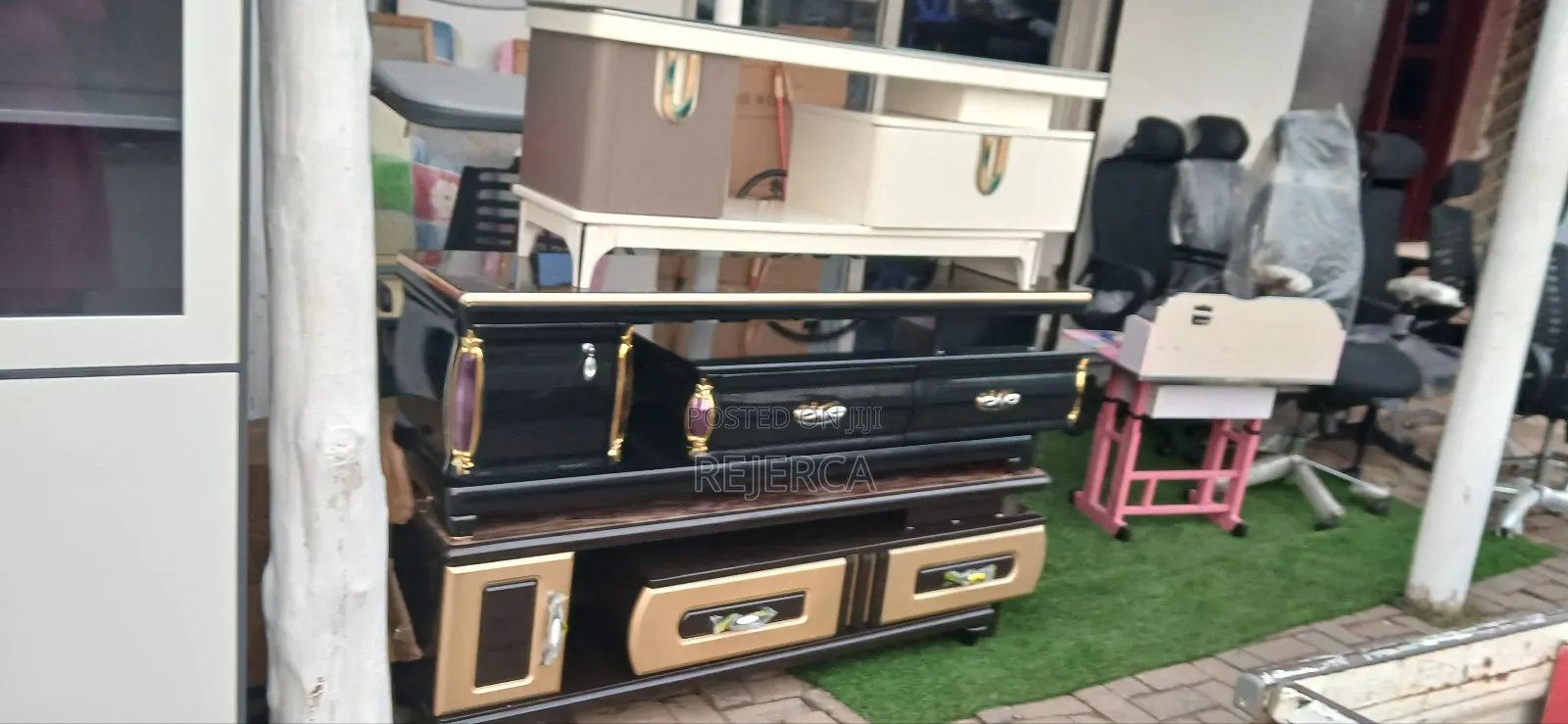 Aavailable Tv Stand for Decoration