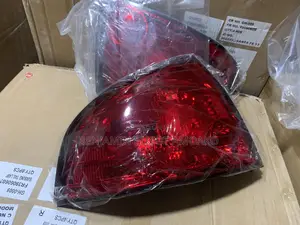 Nissan Sentra 2004-2006 Taillight
