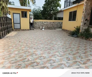 4bdrm House in Barrier, Junction Mall Area for rent