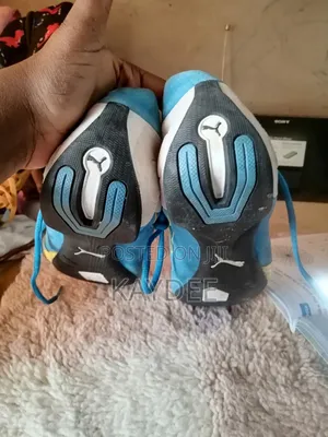 Puma Sneakers
