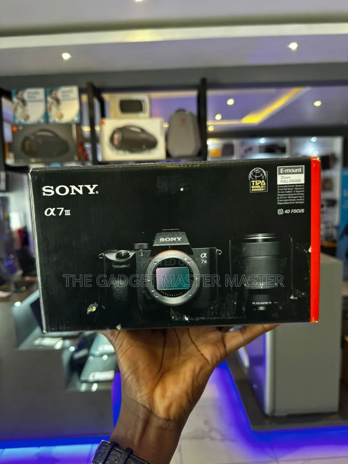 Sony A7 Iii Mirrorless Camera With 28-70mm F/3.5-5.6 Lens