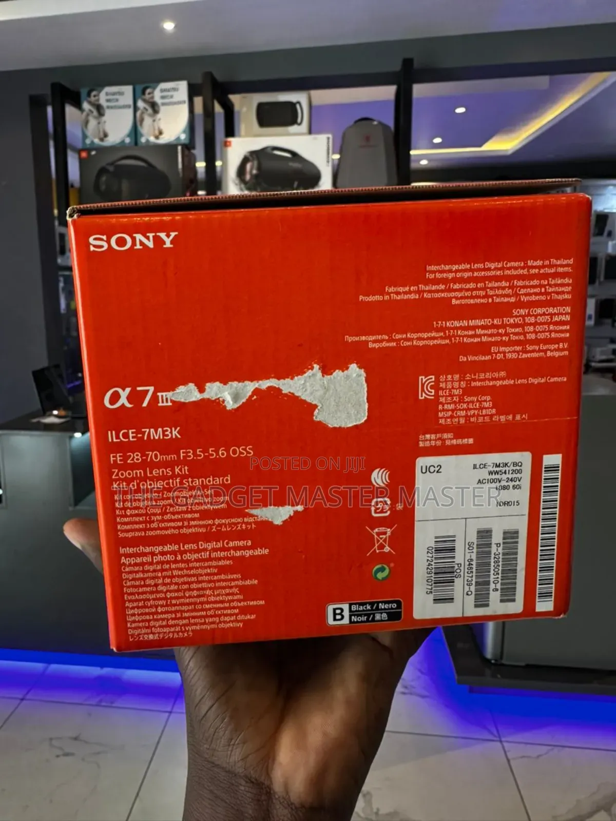 Sony A7 Iii Mirrorless Camera With 28-70mm F/3.5-5.6 Lens