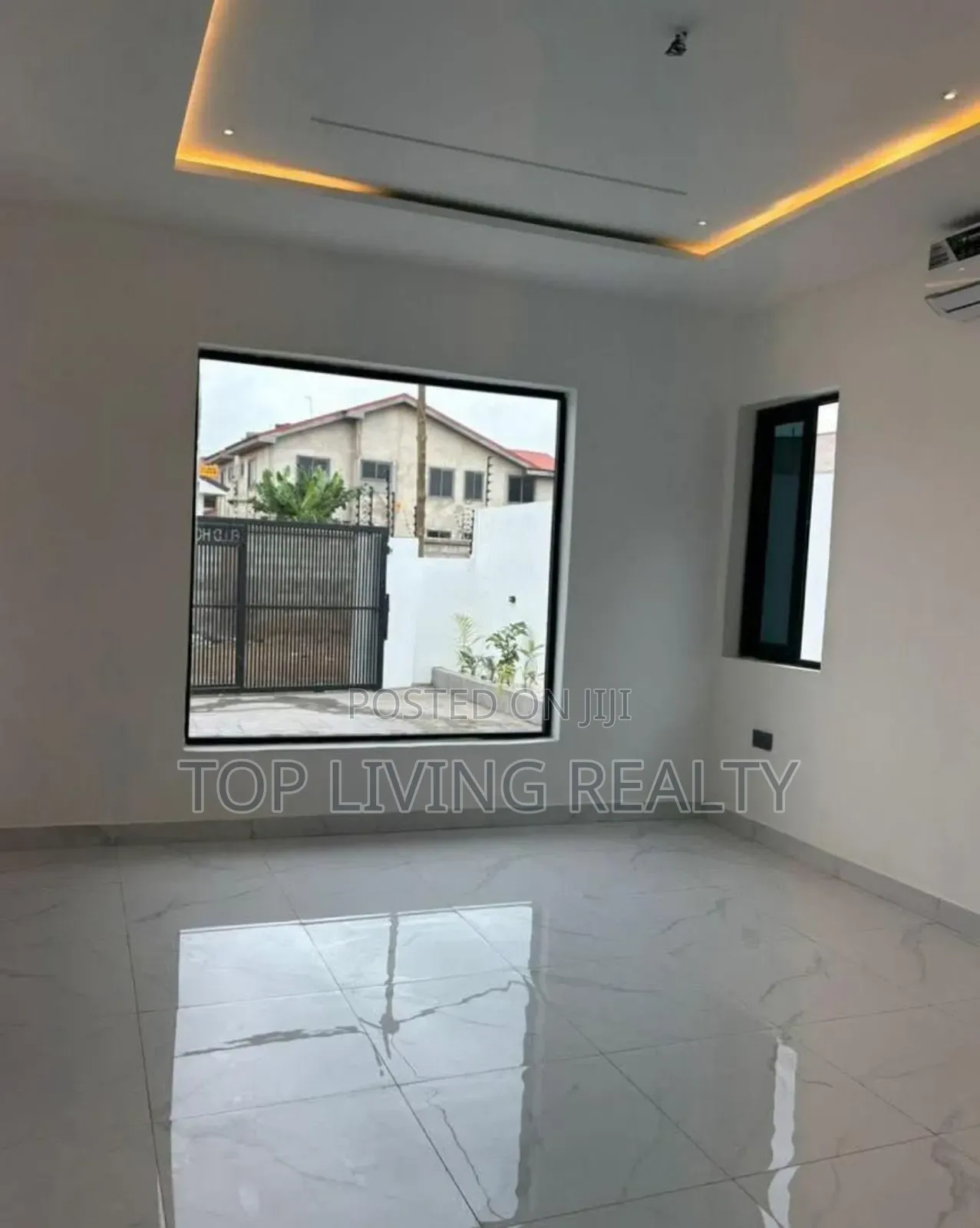 3bdrm Bungalow in Lakeside, Ashaley Botwe for sale