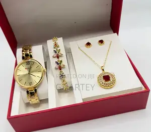 Perfect Ladies Jewelry Set Gold