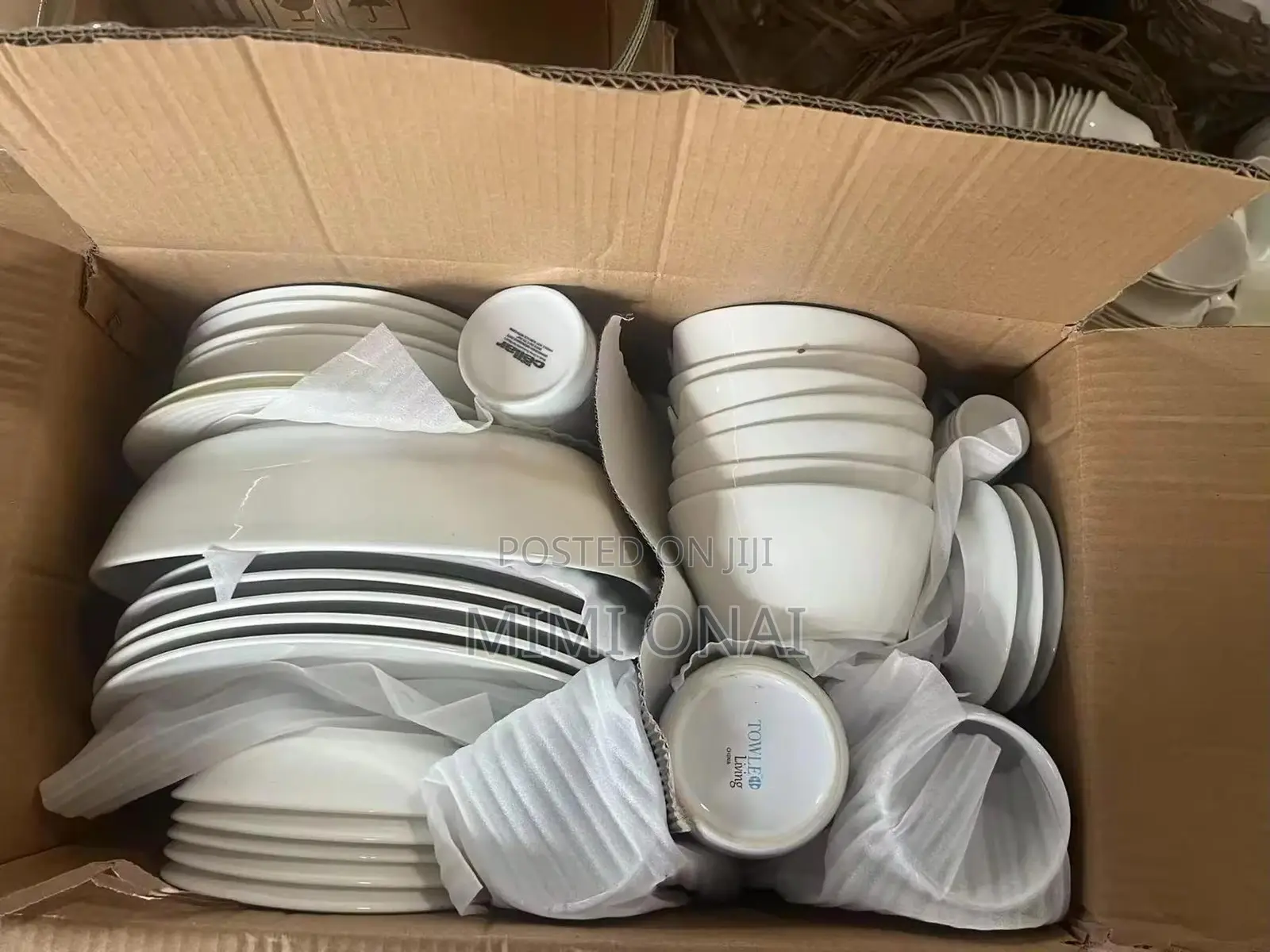 Plates Sets Available On Pre-order. 40-60pcs Per Carton. Mixture
