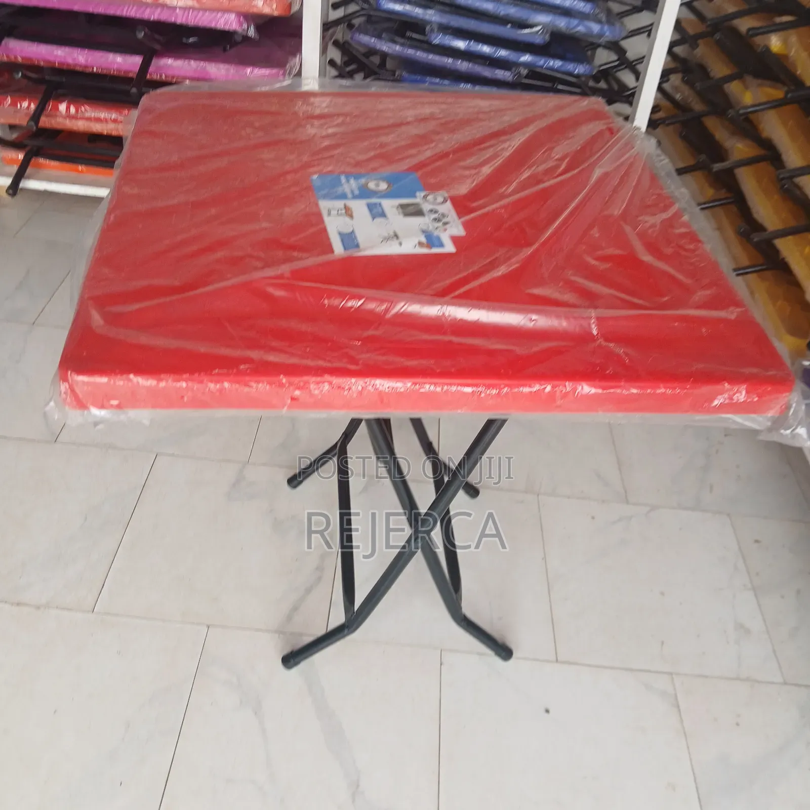 Foldable Plastic Table