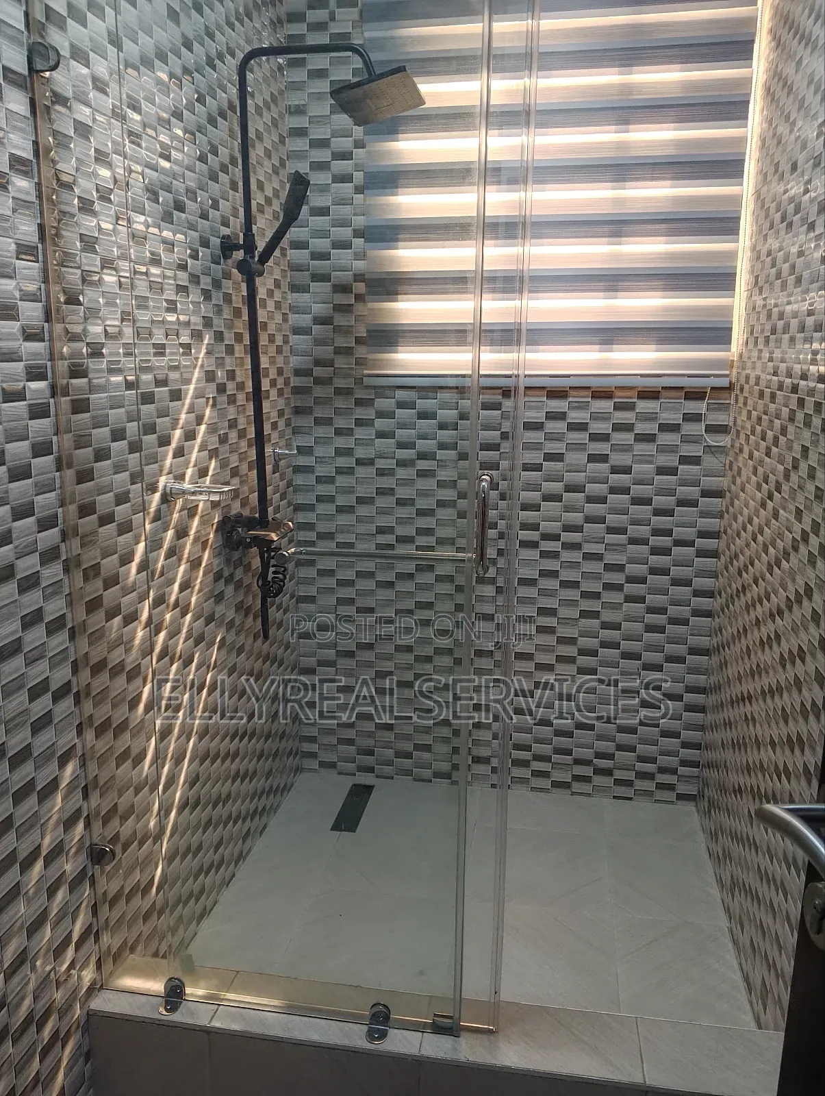 3bdrm Apartment in Ellyrealservices, Oyarifa for rent