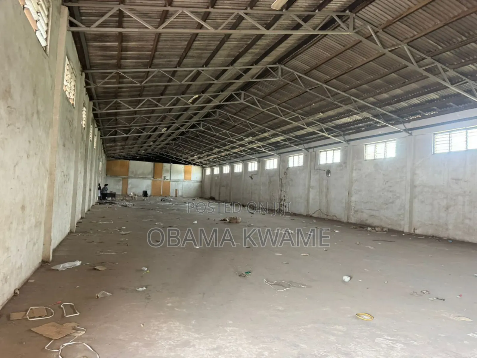 880 SQM Warehouse for Rent at North Industrial Area Price Is $4 Per Sq