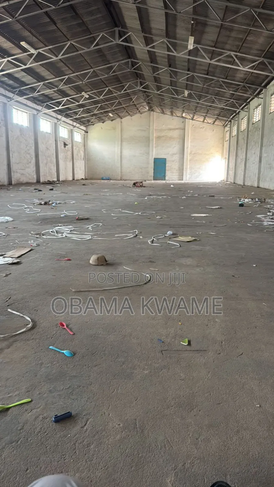 880 SQM Warehouse for Rent at North Industrial Area Price Is $4 Per Sq