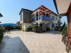 Furnished 7bdrm House in Atwima Nwabiagya for sale