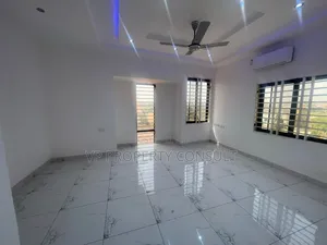 5bdrm House in Kumasi Metropolitan for sale