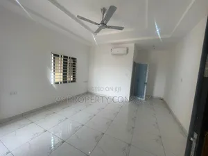 5bdrm House in Kumasi Metropolitan for sale