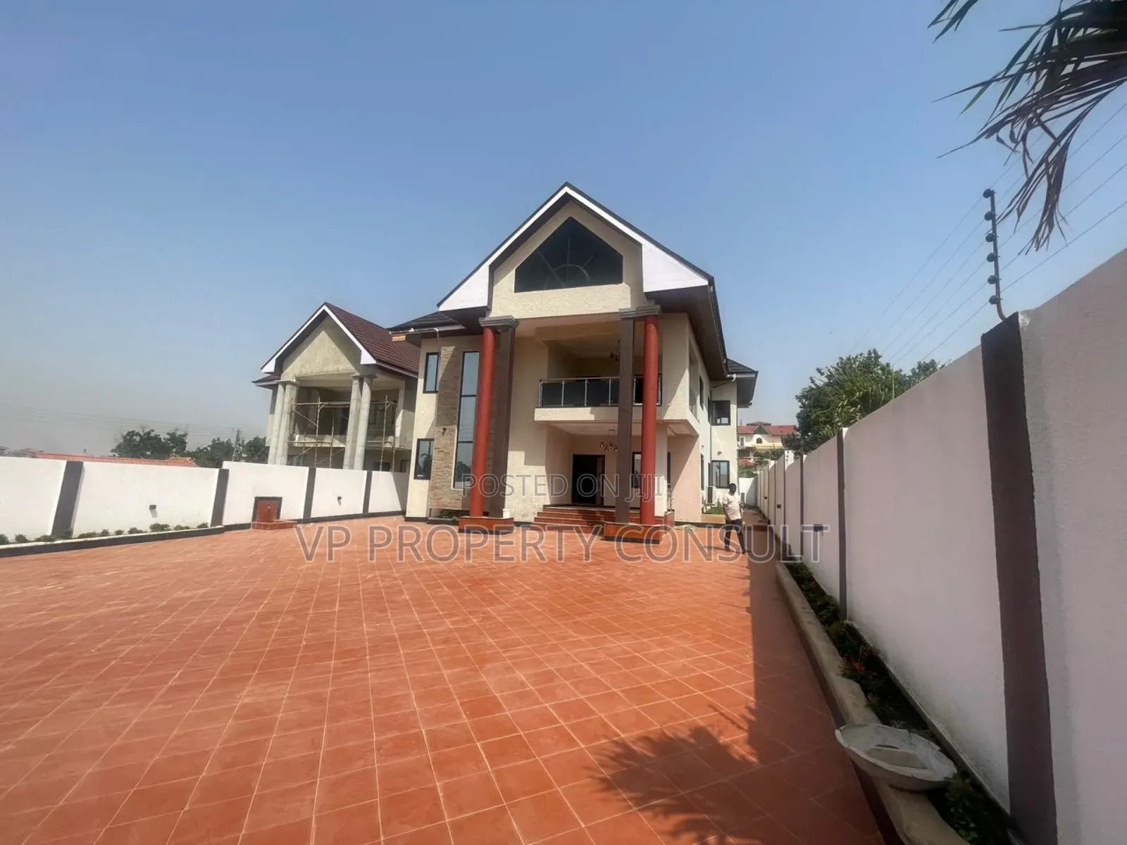 5bdrm House in Kumasi Metropolitan for sale