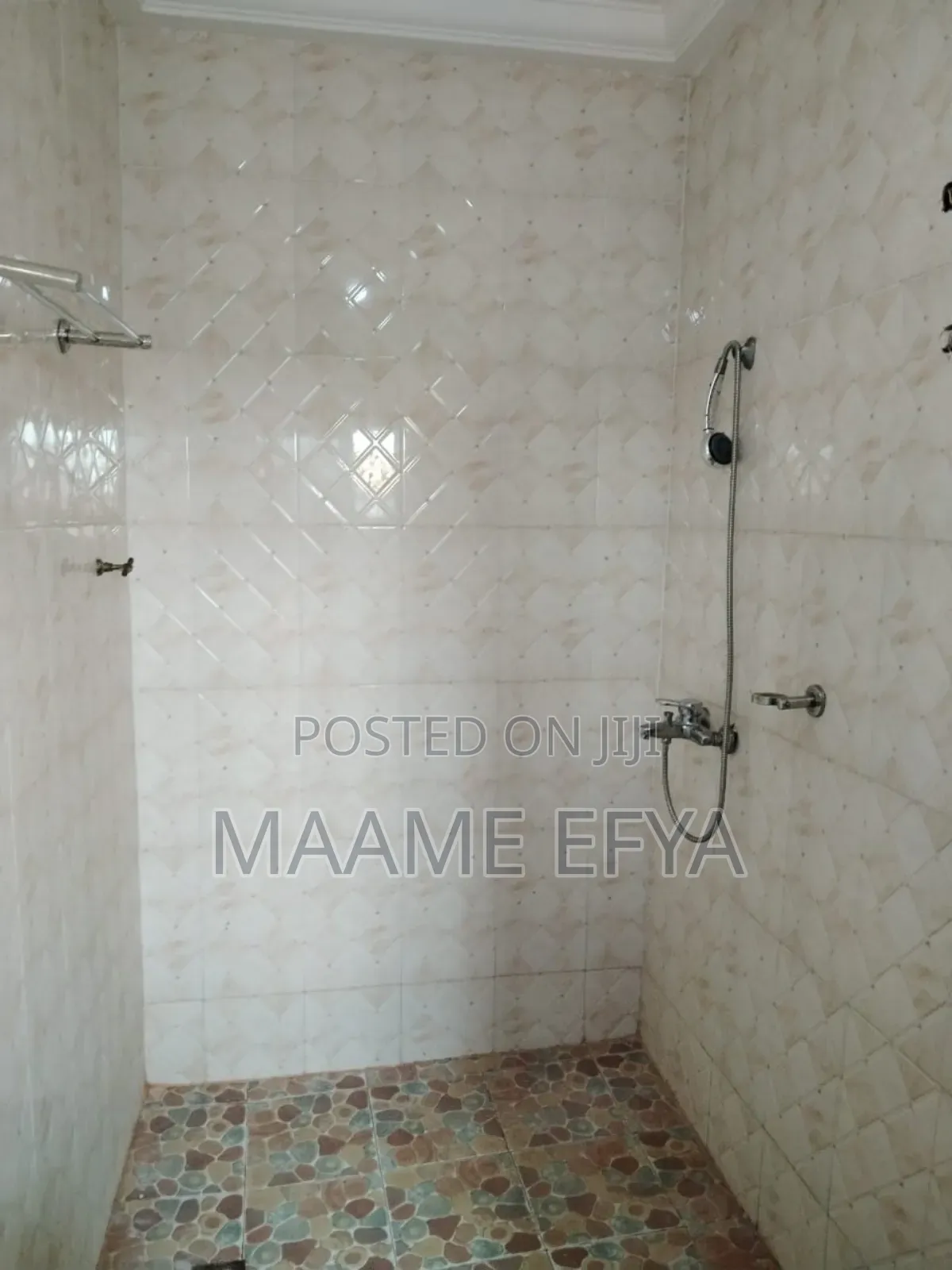 3bdrm House in Oak Villa, Abokobi for sale