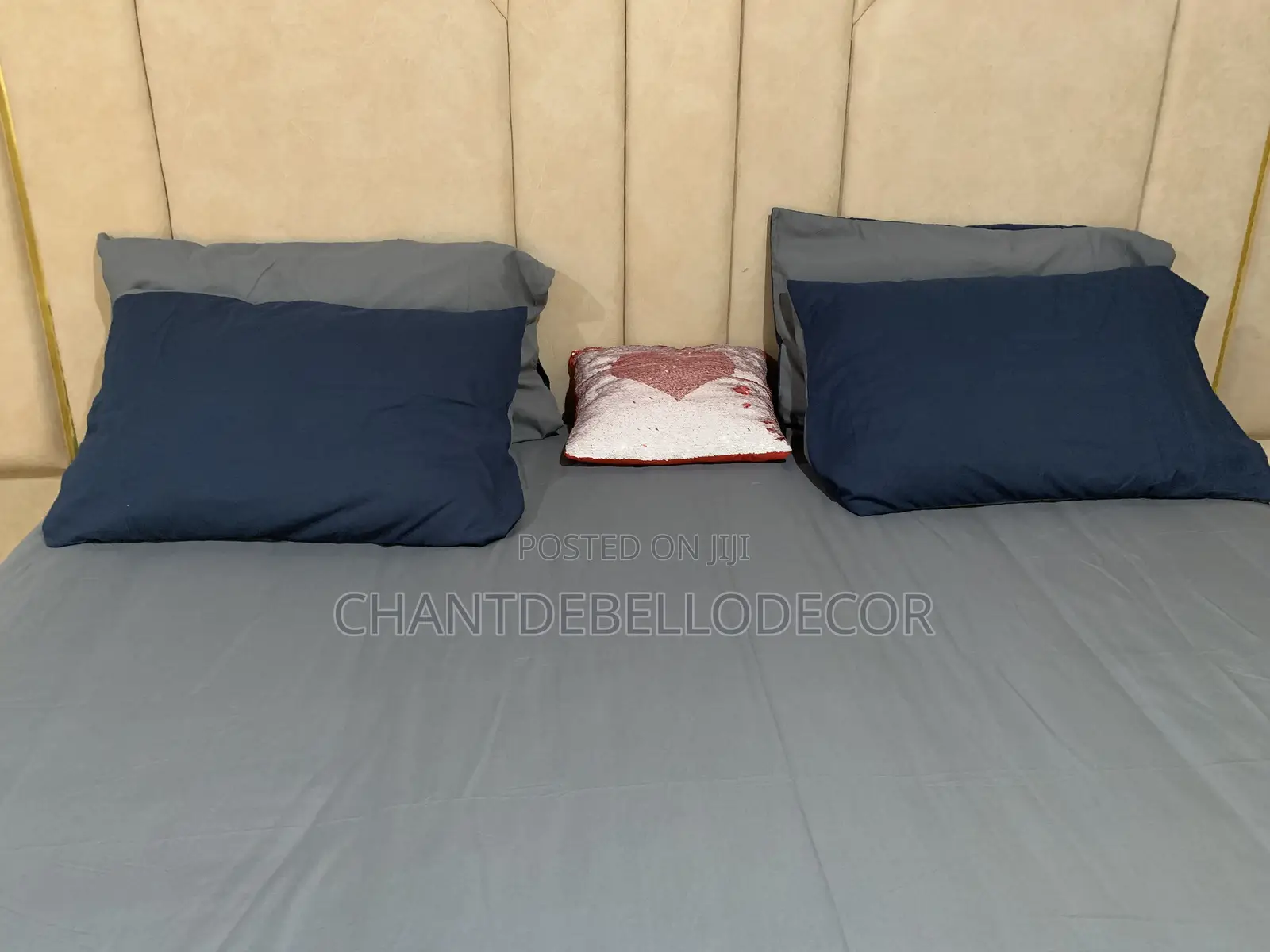 Ultra Soft All Season 7-piece King Size Removable And Reversible Duvet