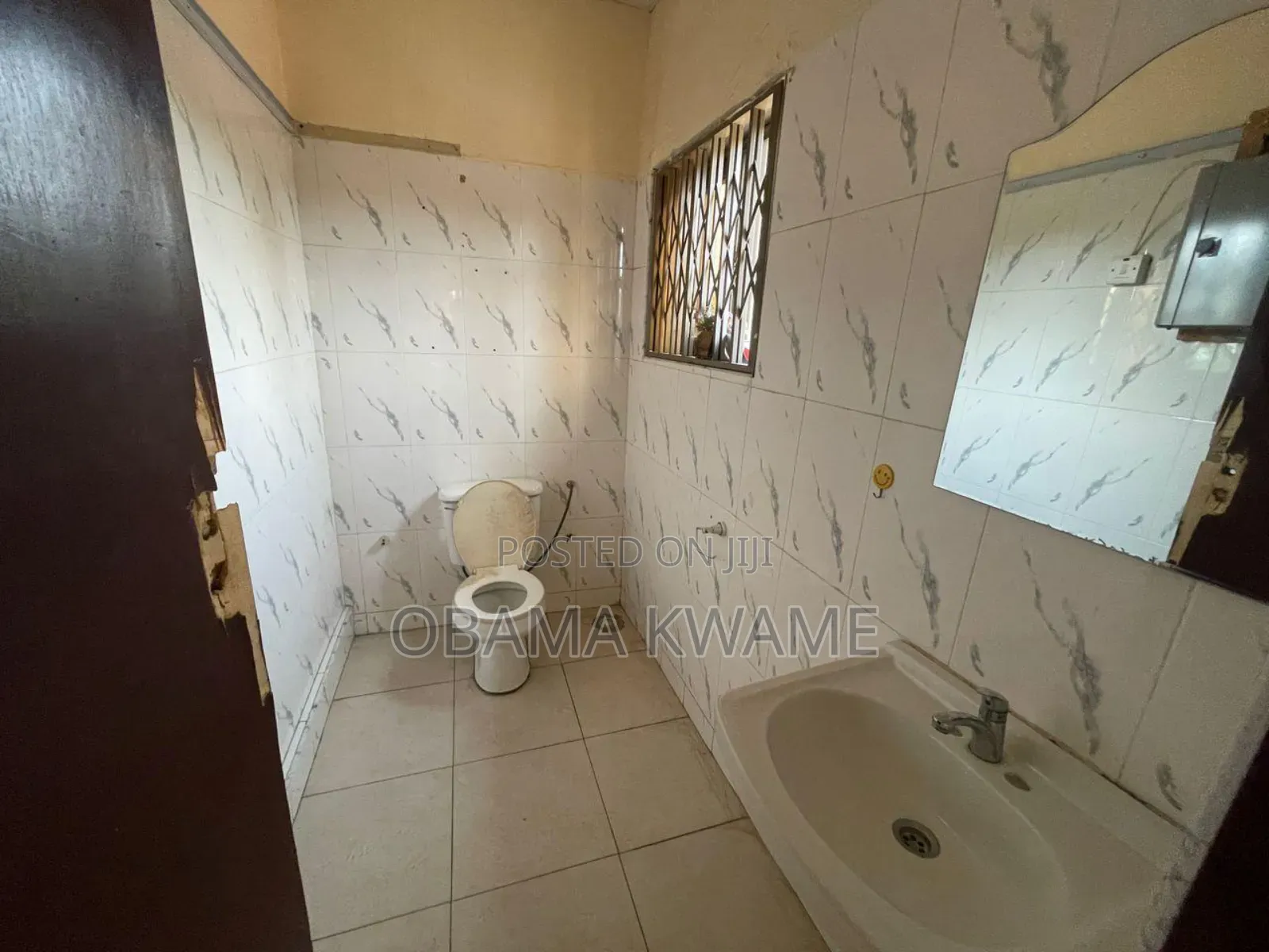 Warehouse; 384 Square Meters at $ 3500 Per Month.