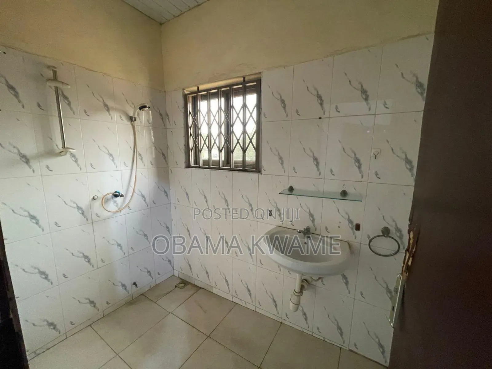 Warehouse; 384 Square Meters at $ 3500 Per Month.